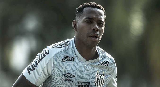 Brasil rejeita pedido da Itália para extraditar ex-jogador Robinho