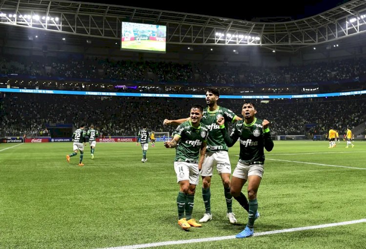 Palmeiras volta ao Allianz Parque enquanto briga pelos R$ 128 milhões esquenta bastidores