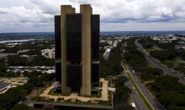 Crédito deve crescer 7,7% neste ano, prevê Banco Central