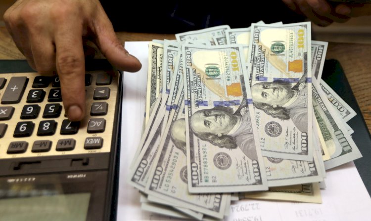 Dólar cai para R$ 4,97 após decisão do Fed