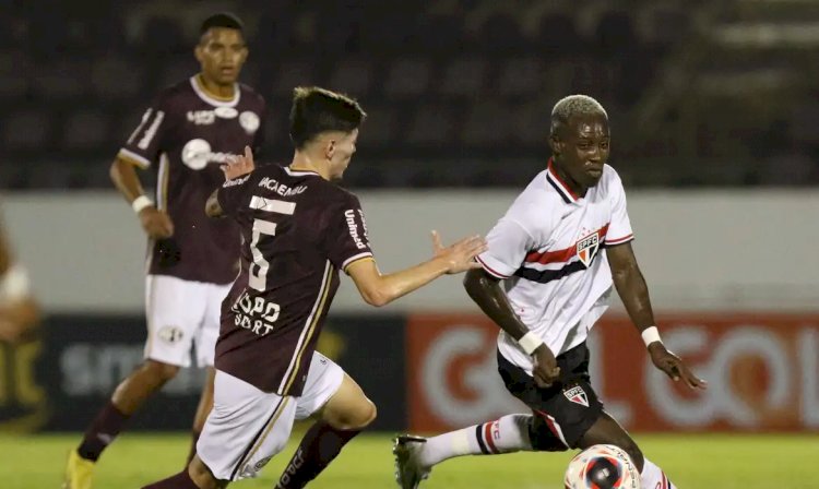 São Paulo vence Ferroviária e mantém vivo sonho do penta na Copinha