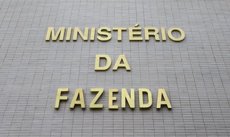 Fazenda remaneja R$ 707 mi em crédito para ajudar produtores de leite