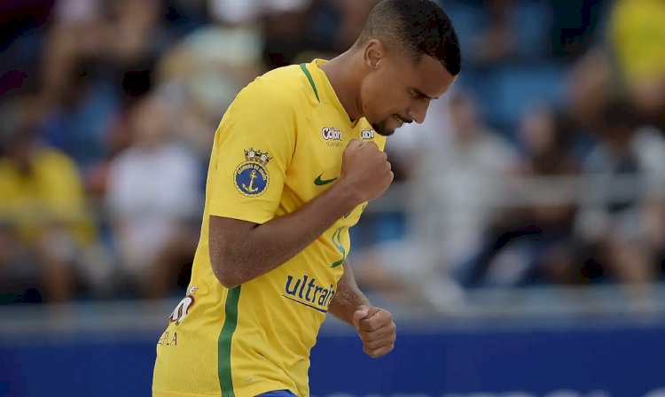 Rodrigo e Adriele são escolhidos melhores do mundo no Beach Soccer