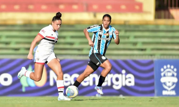 São Paulo empata com Grêmio e chega à semi do Brasileiro Feminino