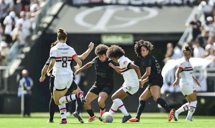 São Paulo e Corinthians chegam à final do Brasileiro Feminino