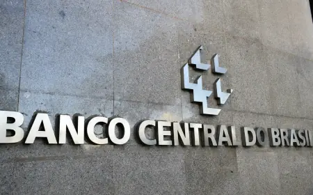 Mercado financeiro eleva previsão da inflação de 4,84% para 4,89%