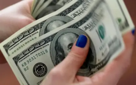 Dólar sobe para R$ 6,18 influenciado pelo cenário externo