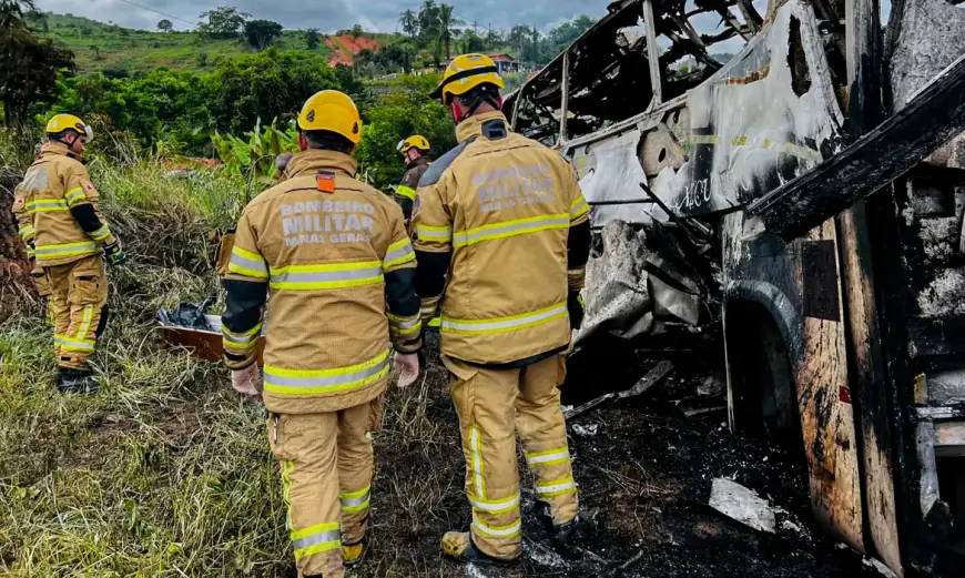 Polícia Civil de MG já identificou 16 vítimas de acidente na BR-116