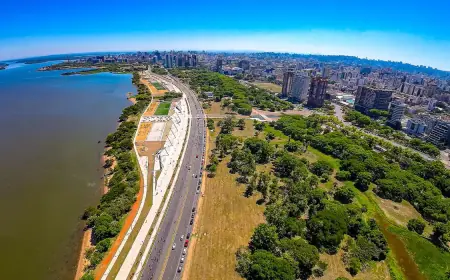 Chuvas paralisam circulação de ônibus e trens em Porto Alegre