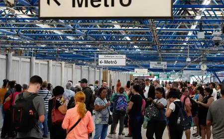 Metrô de SP retoma operação após alagamento de estação