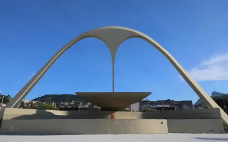 Rio: Mocidade, Paraíso do Tuiuti, Grande Rio e Portela fecham desfiles