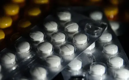 Juiz suspende norma que autoriza farmacêuticos a prescreverem remédios