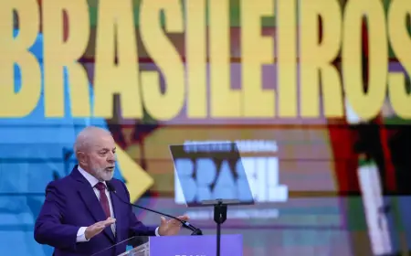 Governo antecipa 13º salário de aposentados do INSS para abril e maio