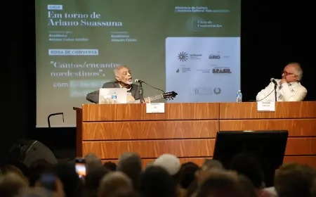 Encontro sobre Suassuna transforma-se em show de Gilberto Gil na ABL
