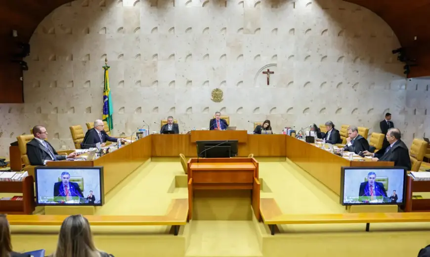 Dino e Mendonça têm discussão acalorada durante sessão do STF