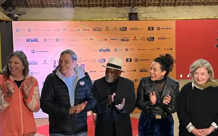 Bonito (MS) inaugura calçada da fama em homenagem ao cinema