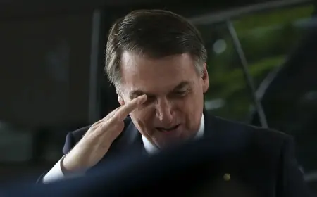 Relatório da PF diz que Bolsonaro movimentou R$ 30,5 milhões em um ano