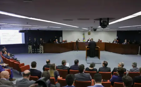 Confira principais defesas feitas no 2º dia do julgamento de Bolsonaro