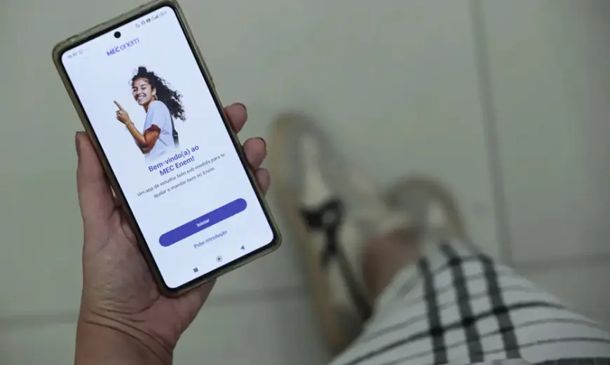 Participantes do Enem podem estudar por aplicativo do MEC