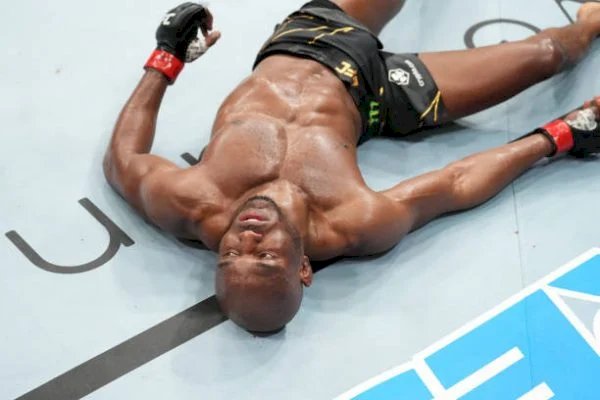 Chocante relato do campeão do UFC nocauteado: “Nem lembro onde estava”