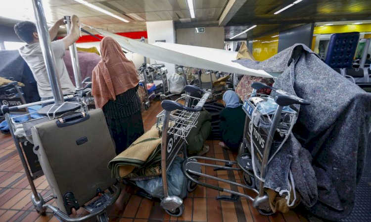 Afegãos continuam no Aeroporto de Guarulhos à espera de acolhimento