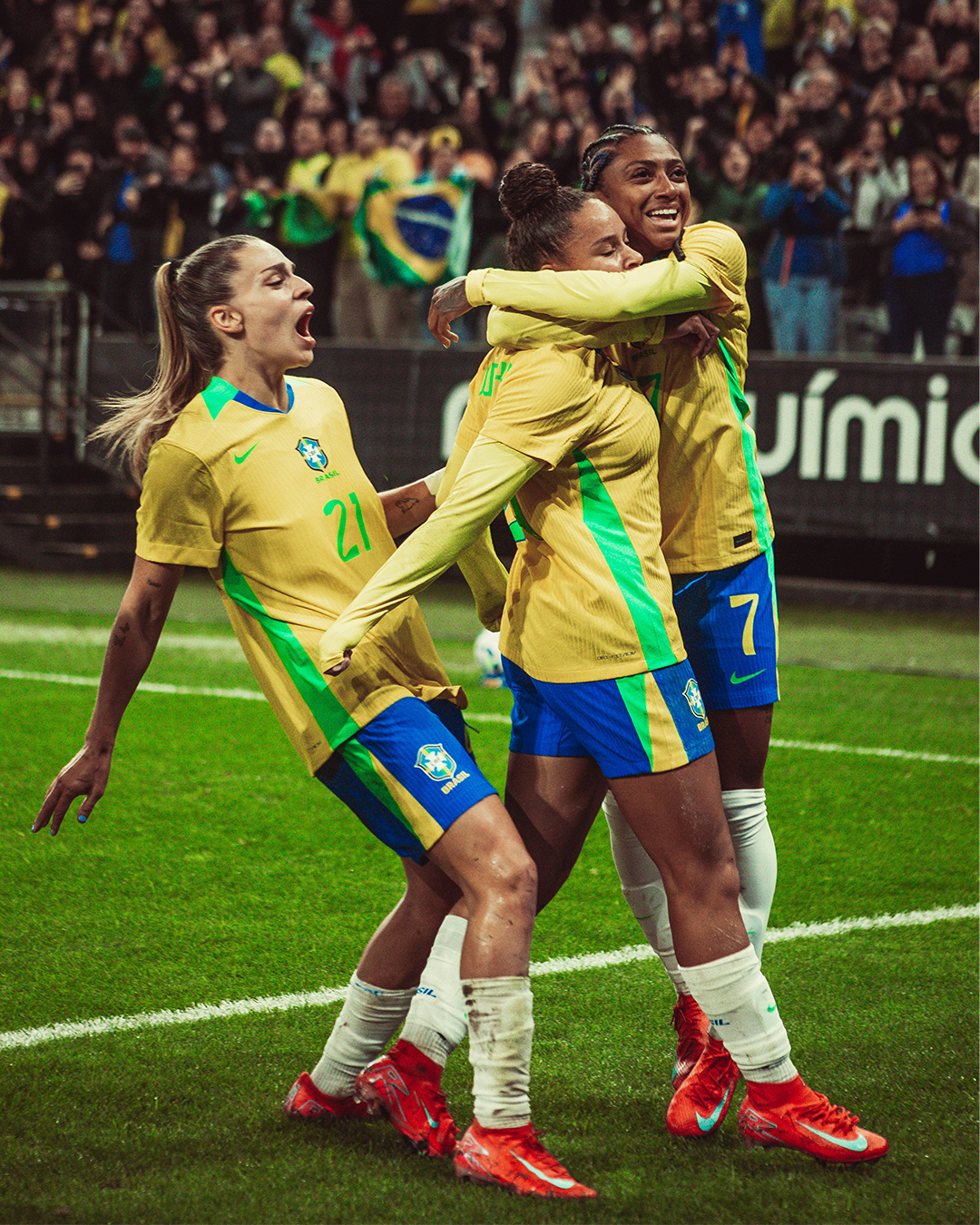 Seleção feminina disputará amistosos em estádios da Copa do Mundo