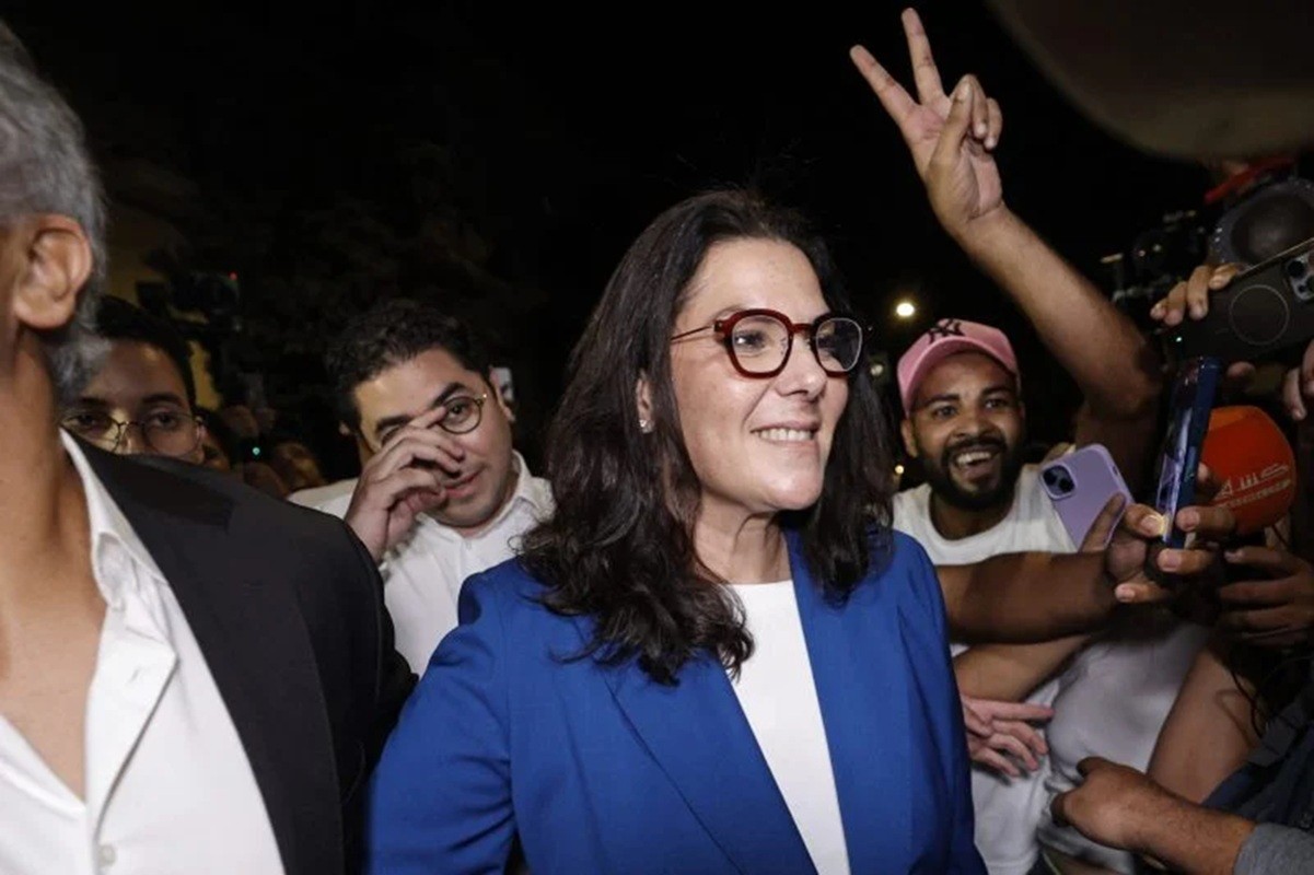 Rei do Marrocos nomeia primeira mulher para chefiar o governo