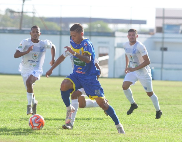 Campeonato Pernambucano segue sem tabela a menos de um mês da estreia e ultrapassa prazo previsto em lei